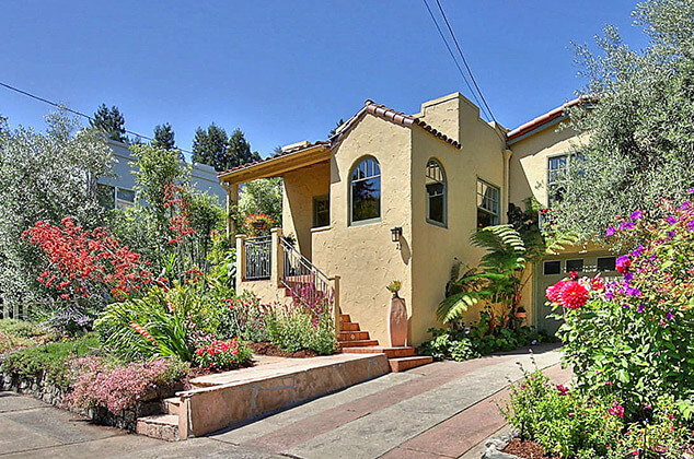photo of front of 22 Spring Grove in the West End Neighborhood of San Rafael Sold by Thomas Henthorne