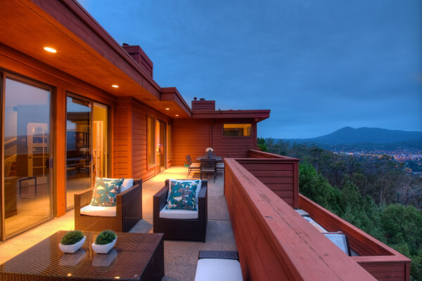 378 Margarita in the Country Club Neighborhood Sold by Thomas Henthorne photo of deck and Mt. Tam in distance