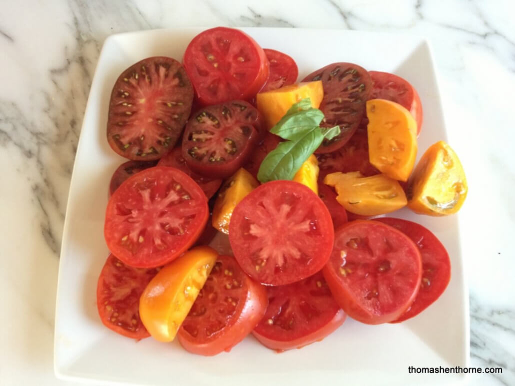 plate of tomatoes