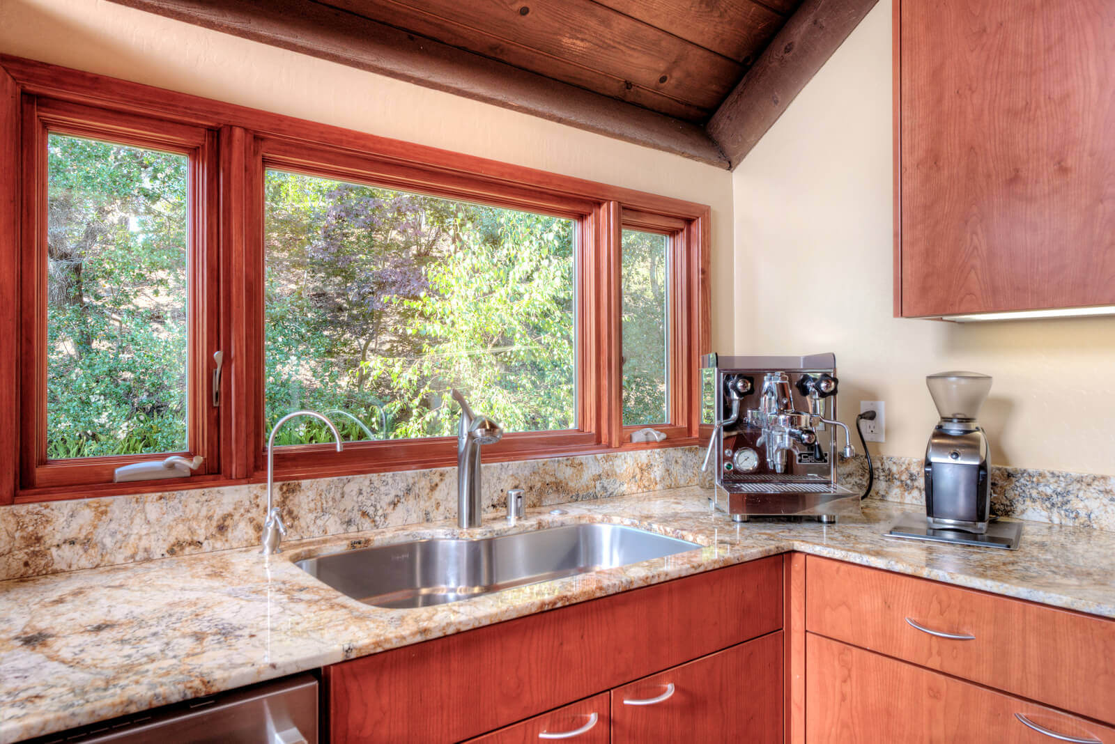 Kitchen of 104 Wimbledon Way San Rafael