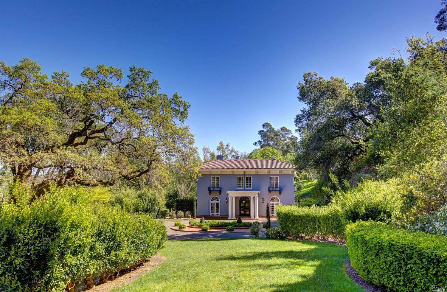 108 Laurel Grove Avenue in Ross Front lawn and front of home