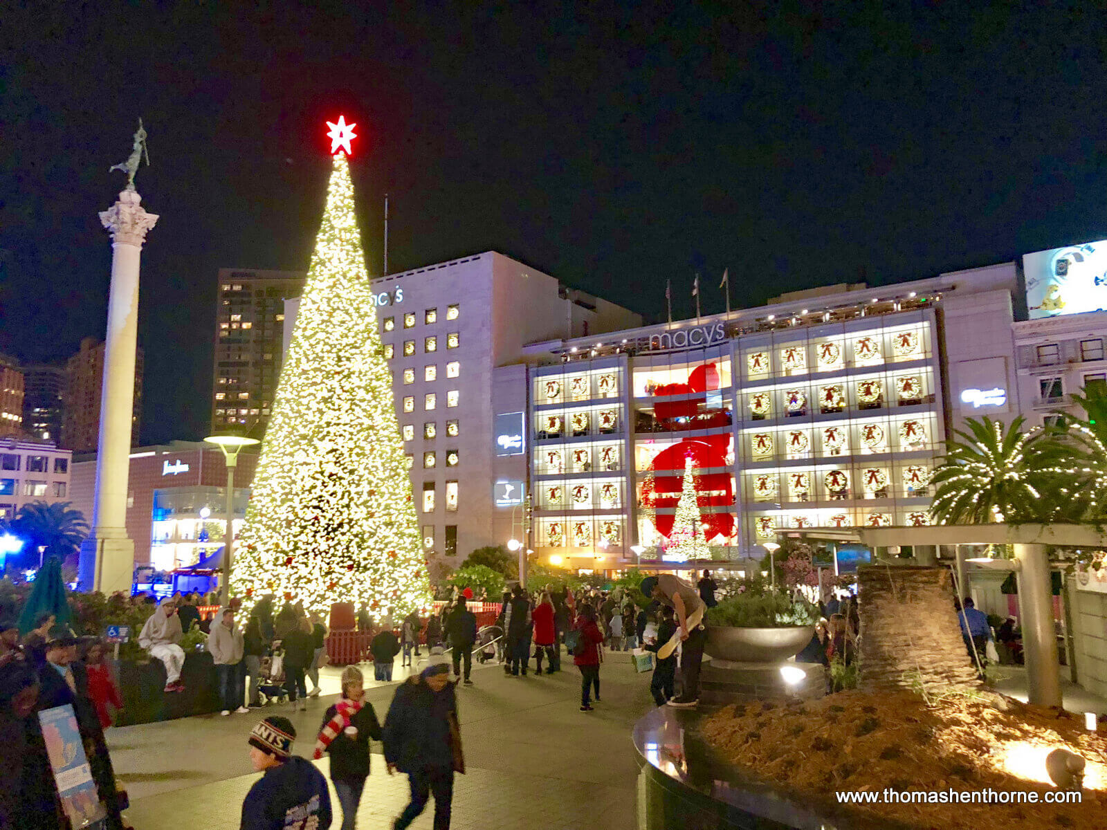 Union Square Christmas Tree San Francisco