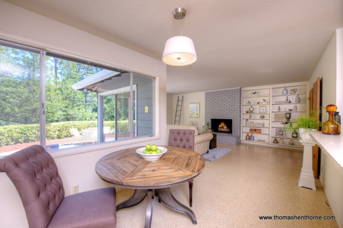 Breakfast nook at 180 Altura Way