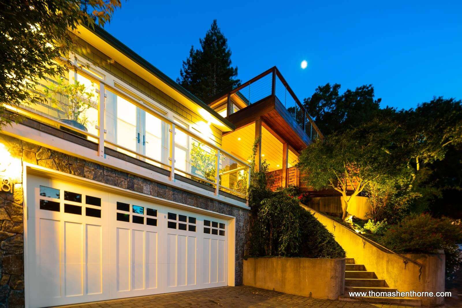 148 Crescent Road in Corte Madera Front at Twilight