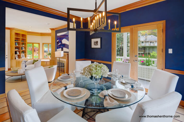 Dining room with blue walls