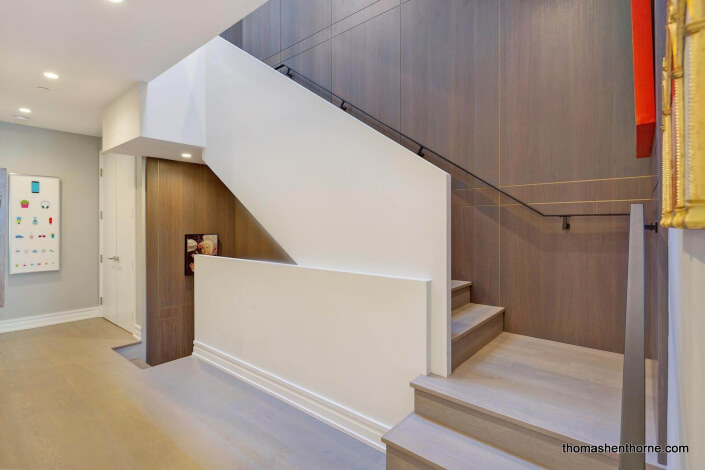 Striking modern stairway