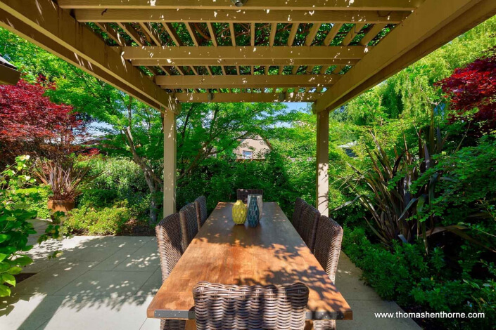 Outdoor dining area