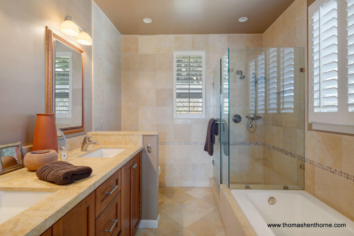 Bathroom with Dual Sink Vanity