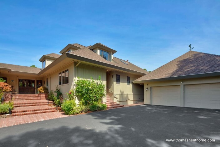 Front exterior of Gated driveway at 15 Milano Place San Rafael