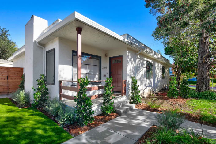 Front of 2004 5th Avenue in San Rafael