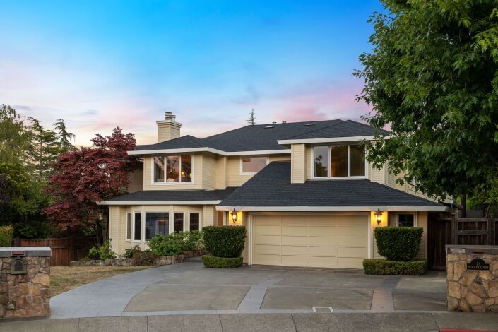 21 Bracken Court San Rafael front exterior of home